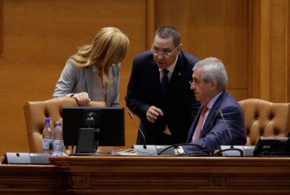 Kormányátalakítást szorgalmaz az ALDE – Pontáékat is bevonnák