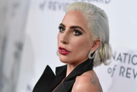 Plágiumperrel fenyegetik Lady Gagát Oscar-díjas dala miatt