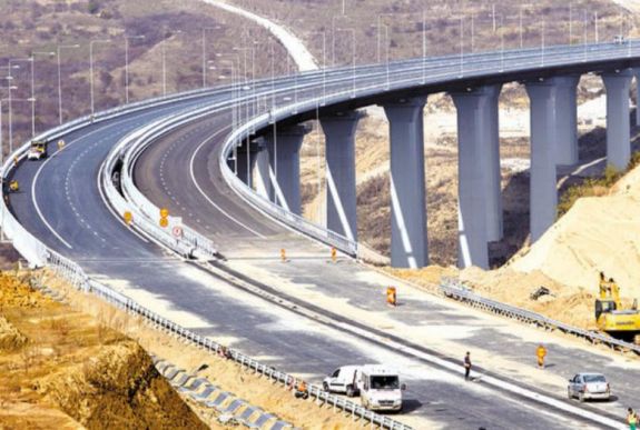 A szállításügyi miniszter kitart korábbi állítása mellett: év végén 100 kilométernyi autópályánk lesz