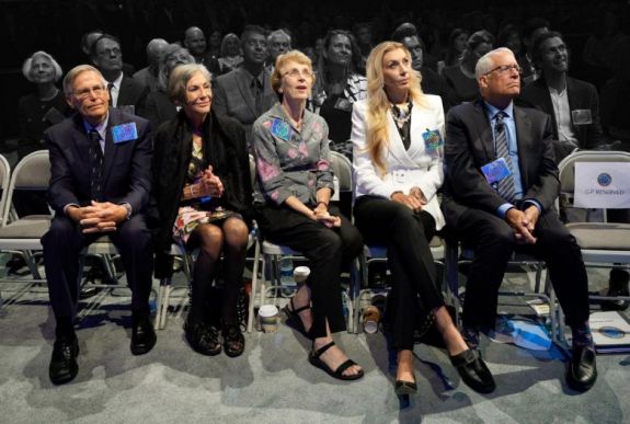 Óránként 4 millió dollárral gyarapodik a világ leggazdagabb családjának vagyona