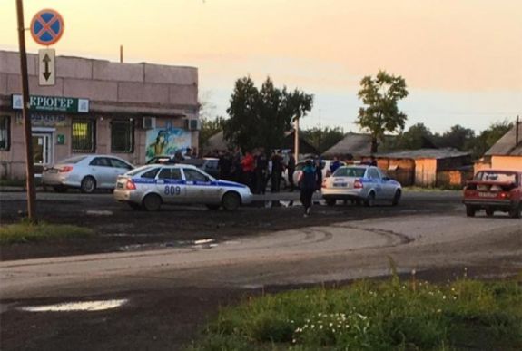 Tömegverekedés miatt rohamrendőröket vezényeltek egy szibériai faluba