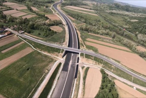 Infrastruktúra: Románia a rendelkezésére álló uniós források 25 százalékát hívta le