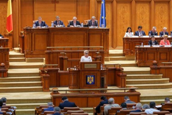 Összegyűjtötte a támogató aláírásokat a bizalmatlansági indítvány benyújtásához a PNL