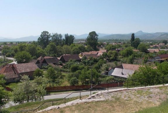 Copy-paste romániai módra: Fehér megyei önkormányzat másolta le a szomszédos település leírását