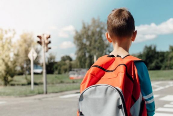 Hogyan beszéljünk a gyerekünkkel a veszélyekről? Nyolc tipp a pszichológustól