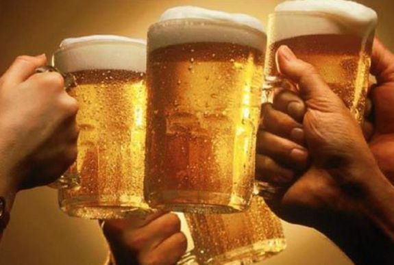 „Esküszöm, hogy napi egy liter sörnél nem iszom többet”