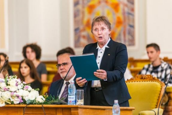 „Az egyetem küzdelmes, akár a sportolimpia” – a BBTE magyar tagozatának tanévnyitóján voltunk