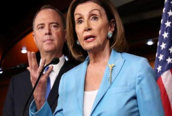 Lépett még egyet a képviselőház Donald Trump elmozdítása felé