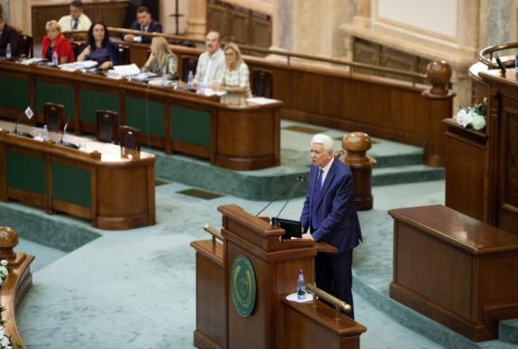 Bizalmatlansági indítvány: Meleşcanu a kormánynak drukkol