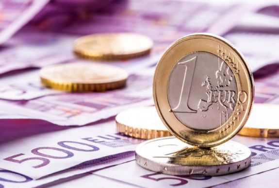 Vajon jól járunk, ha nálunk is bevezetik az eurót?