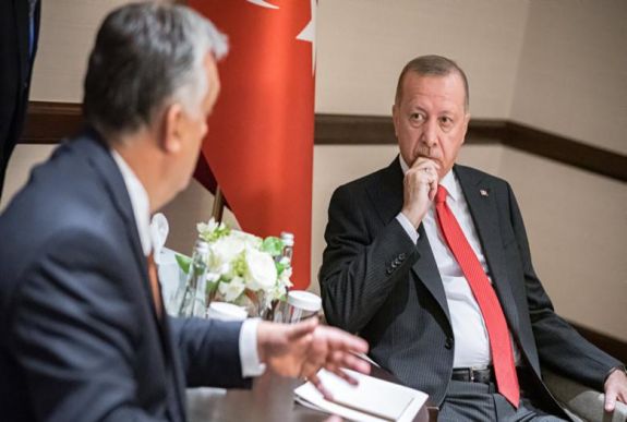 Erdogan megköszönte Orbánnak, hogy Magyarország kiállt Törökország mellett