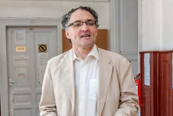 Alapfokon felmentette a bíróság Csíkszereda polgármesterét és alpolgármesterét