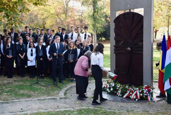 Inkább a halál, mint a behódolás – az ötvenhatos hősökre emlékeztek Kolozsváron