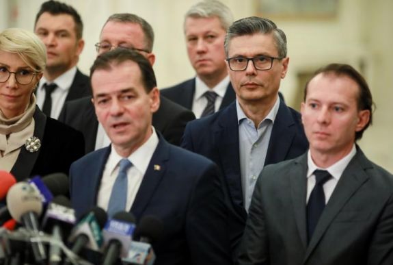 Orban: veszélyben van az önkormányzati alkalmazottak bérének kifizetése