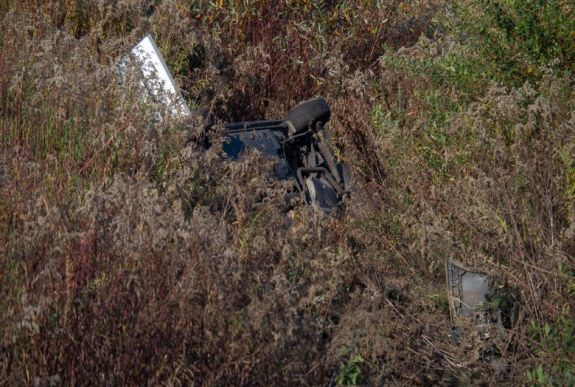 Nyolc órát várt segítségre a roncsok közé szorult sofőr 