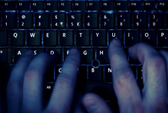 Felmérés: ettől félti szüleit a romániai fiatalok többsége