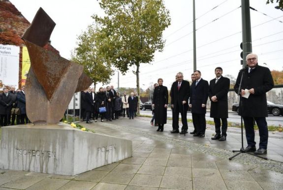 Harminc éve dőlt le a berlini fal