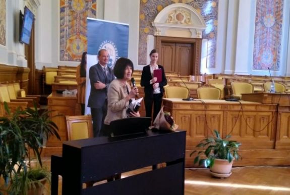 A Tudomány Erdélyi Mestere díjat vett át Egyed Emese irodalomtörténész