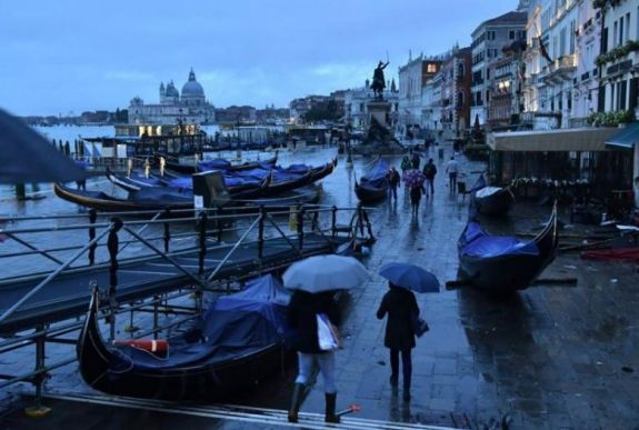 Két halálos áldozata van az árvíznek Velencében