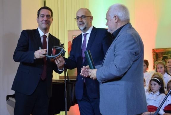 „Nyelvünket óvja és ápolja” – a Kolozsvári Rádió magyar szerkesztőségét díjazták a magyar nyelv napján