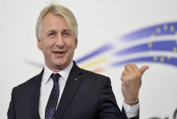 Teodorovici: annyira vagyok én Al Capone, amennyire Cîţu az FBI főnöke