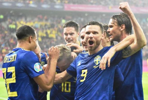 Eb-selejtezők: győztek a svédek Bukarestben, és ismét kiviselték magukat a román szurkolók