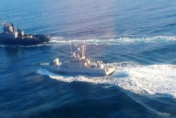 Oroszország megkezdte az elfogott ukrán hadihajók átadását a Fekete-tengeren