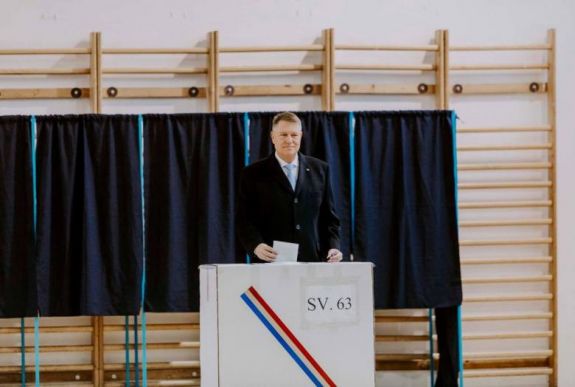 Majdnem végleges eredmény: Klaus Johannis a szavazatok 66 százalékával győzött