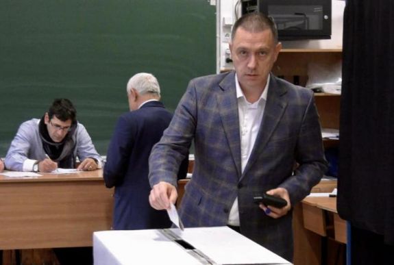 Újabb PSD-s politikus támadja a pártelnököt az elnökválasztási kudarcért