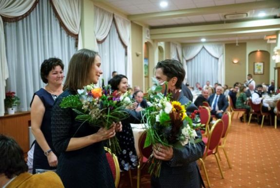 Jótékonysági Katalin-bál Csíkszeredában: rekord nagyságú adomány gyűlt össze