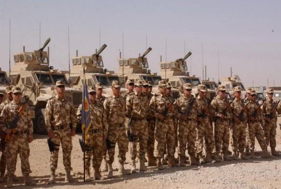 Több mint 200 fővel növelik a külföldi missziókban részt vevő katonák számát