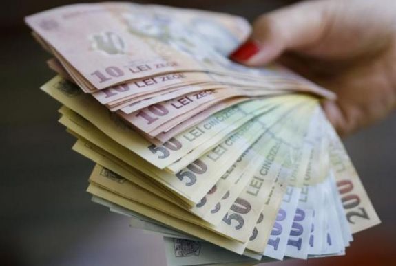 Az állami nyugdíjak jövőre ismét nőnek – de mi történik a magánnyugdíjakkal?