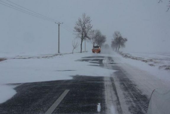 Havazás nehezíti a forgalmat Csíkszépvíz és Gyimesfelsőlok között