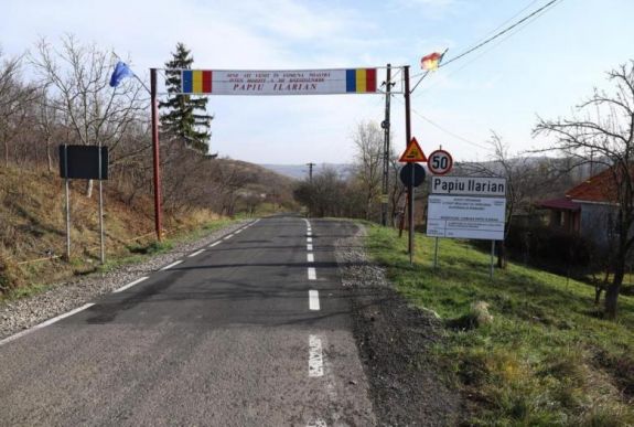 Több mint 120 km megyei utat korszerűsítettek idén Maros megyében