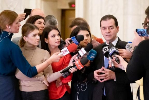 Az Orban-kormány felelősségvállalással törölné el a „miniamnesztiát”, a PSD cselre készül