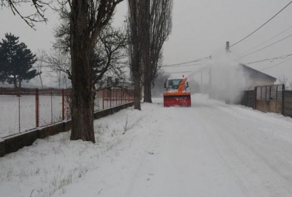 Háromszéken készülnek a havazásra: bevetésre készen a hótalanítók