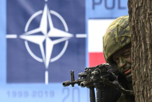 Putyin: veszélyt jelent Oroszországra a NATO bővítése