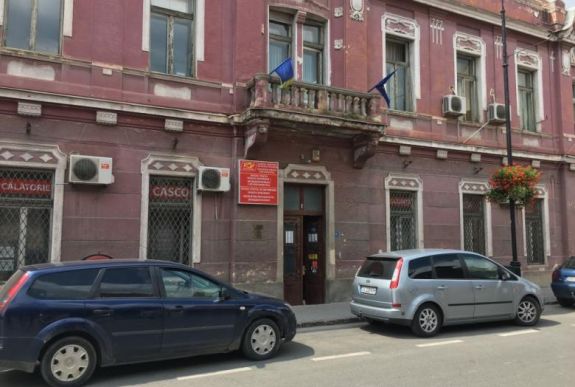 Megszerezheti a posta épületét Sepsiszentgyörgy önkormányzata