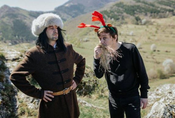 Szomszédnéni Produkciós Iroda: „Minket szoktak betenni a karácsonyfa alá”