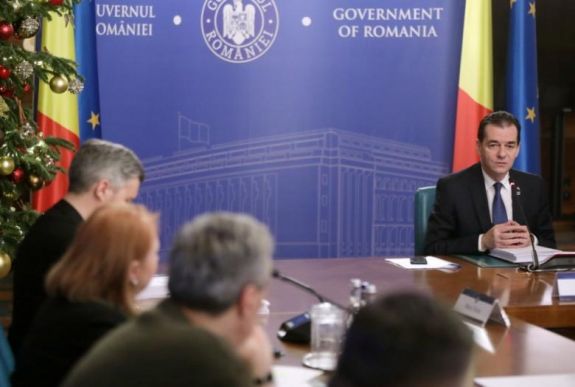 Munkaszüneti nap lesz december 27. és január 3. a közalkalmazottak számára