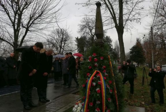 Az 1989-es forradalom magyarországi mártírjára emlékeztek Aradon