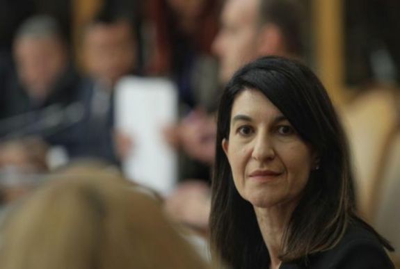 A munkaügyi miniszter korrektséget vár a fizetést és nyugdíjat halmozók részéről
