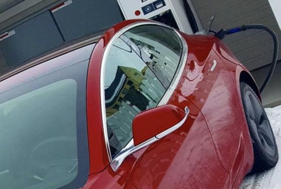 Rekordszámú autót adott át a Tesla a negyedik negyedévben