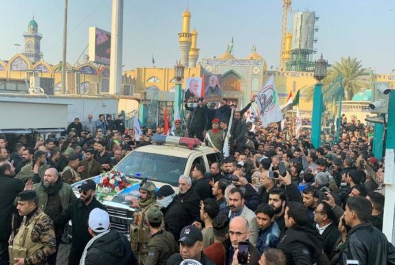 Ezrek búcsúztatták Bagdadban Szulejmánit, mielőtt holttestét Iránba szállítják