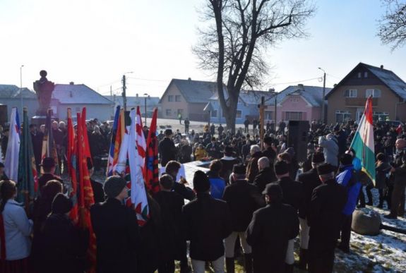 Erőt meríteni a múlt megpróbáltatásaiból – a madéfalvi vérengzésre emlékeztek