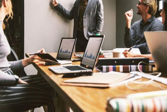 Változik a külhoni magyar kultúráért és oktatásért pályázat, tájékoztató körúton a BGA