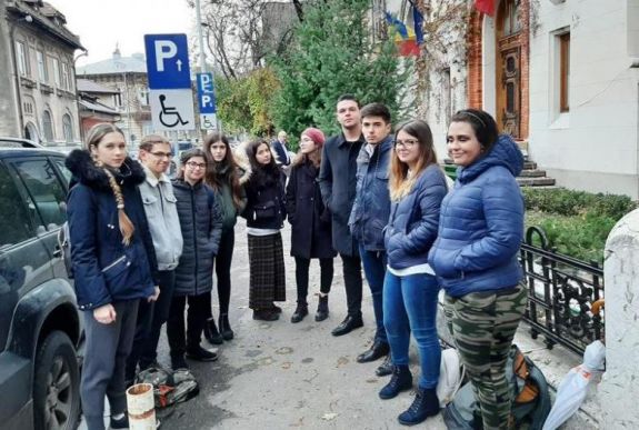 Tiltakoznak a diákok a 2020-2021-es tanév tervezett rendje ellen