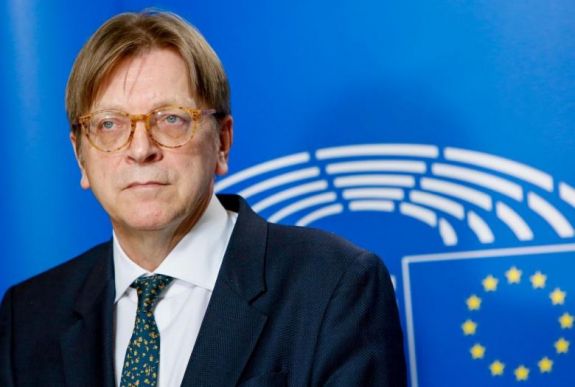 Brexit: a tartózkodási engedélyt későn benyújtó EU-állampolgárok is maradhatnak Nagy-Britanniában