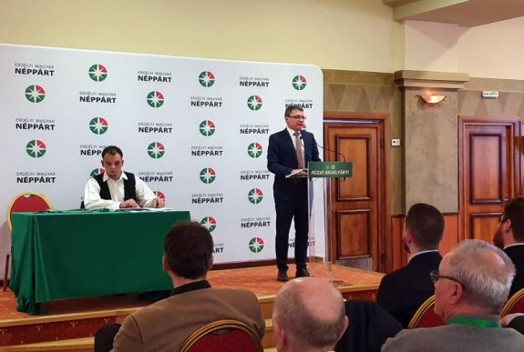 FRISSÍTVE - Erdélyi Magyar Szövetség néven egyesül az EMNP és a MPP