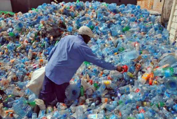 Kína betiltja az egyszer használatos műanyagokat